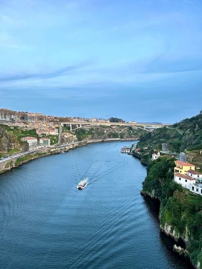 Day 04: Guided Tour of Porto, Drive to Lisbon