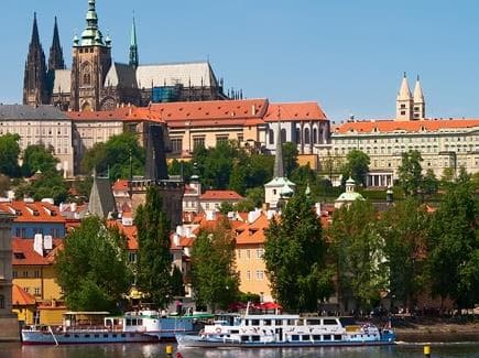 Day 01: Arrival Prague - Evening Cruise
